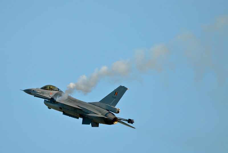 089_Radom_Air Show_General Dynamics F-16AM Fighting Falcon.jpg